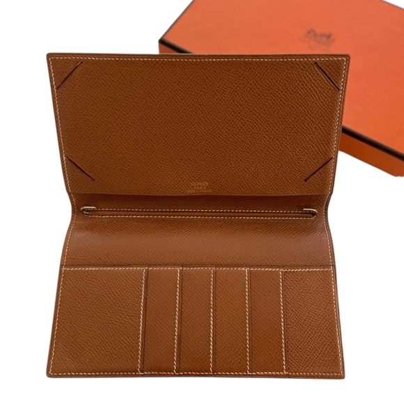 Authentic Hermès Bifold Long Wallet + Agenda Holder w/ COA in Gold (Camel Brown) - Picture 10 of 15